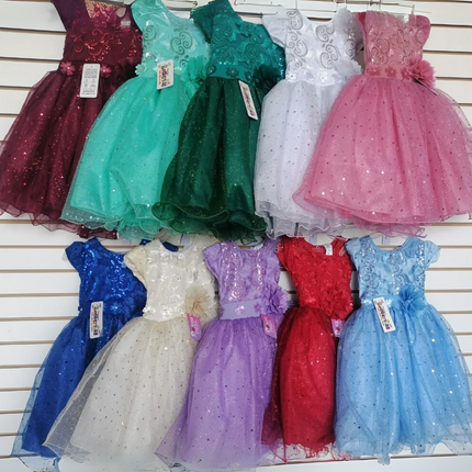 Vestido elegante niña con mangas y aplicaciones